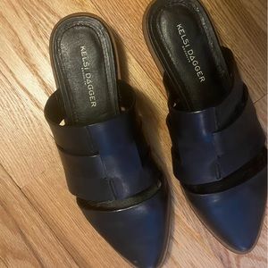 KELSI DAGGER BROOKLYN Black Pointed Toe Mule Slides